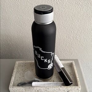 Milwaukee Bucks Soundwave Bluetooth Audio Bottle 22oz